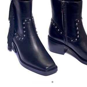 Women’s Sam Edelman Bernie Fringe Boot. Size 9.5. New in box